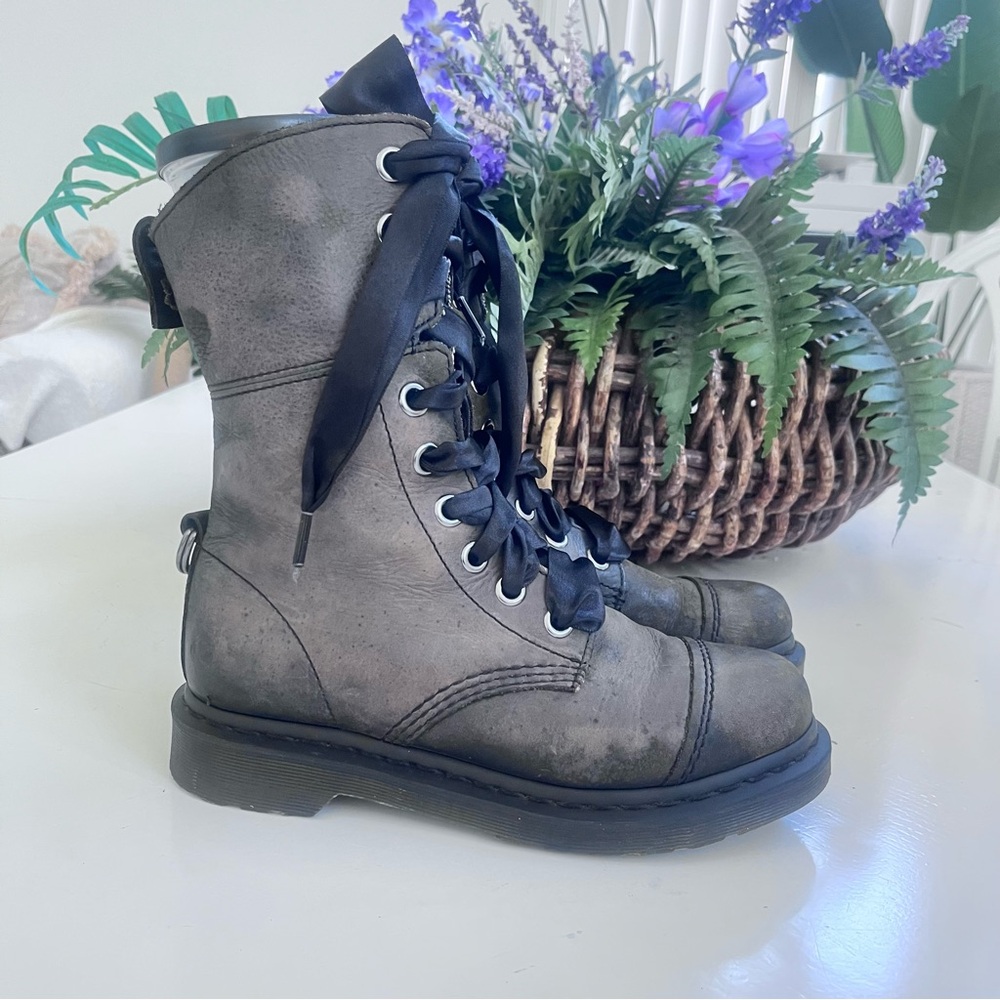 Dr Martens Doc AIMILITA rare Leather Combat Boots Ribbon Lace 9 eye Grunge Moto